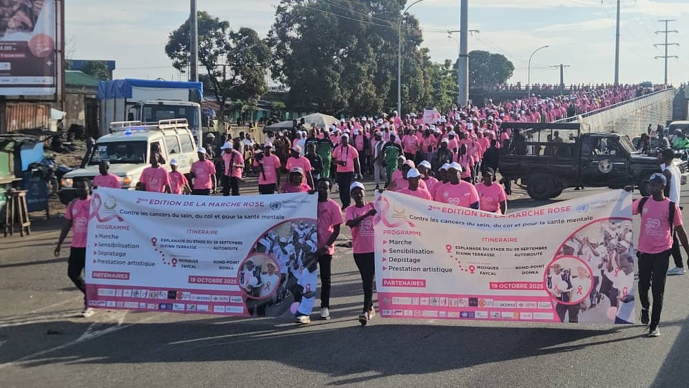 Marche Rose en Guinée